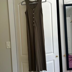 Carly Jean Los Angeles Brooke Jumper, size small, olive green. Waffle knit.